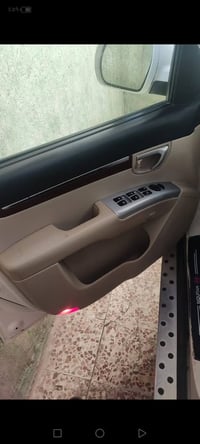 سنتافي ٢٠١٠ بيضاء سته سلندر حجم المكينه 2700 باسمي مشروع وطني رقم بغدا...