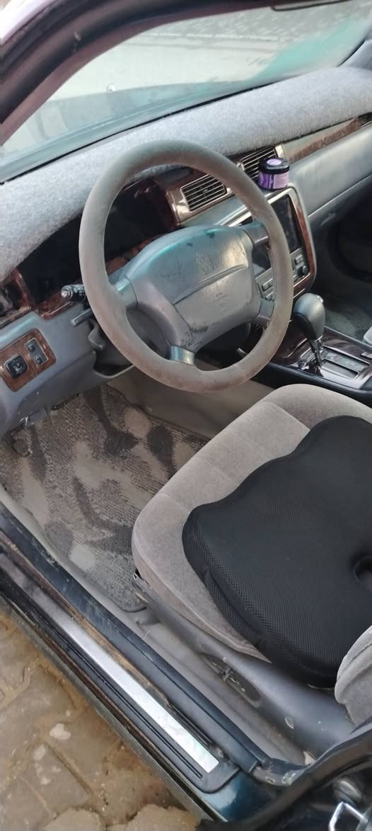 سلام عليكم للبيع راس الثور فلات موديل ١٩٩٧ مكفوله من الحادث والكص صبغ جماليه السعر ١٠٥لاتصال على ***********
