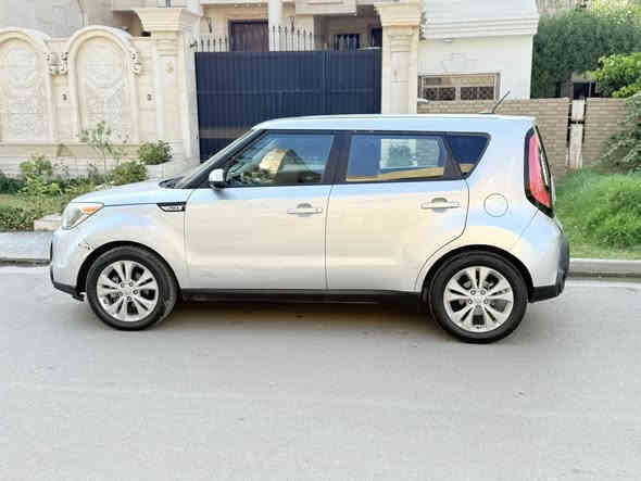 بيع سريع

كيا صول ٢٠١٦ وارد امريكي

 والسونار  موجود مع منشور بيها سونارين

محرك ٢٠٠٠
يرباكات كلها سليمه داخل ع وضع الشركه
سياره كامله احله من الصور

حساس تاير
مانع انزلاق
دشبول صاج
تحكم ستيرن كامل
سستم صوت ودمام
تدفئة تبريد ممتاز
صوره سونار مع منشور

للاستفسار الاتصال
السعر ١١٣ورقه
للاستفسار الاتصال ***********
