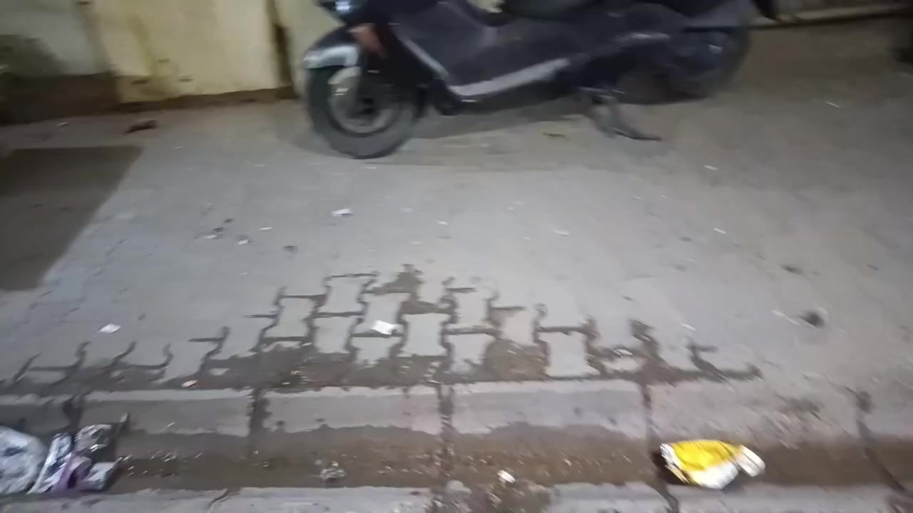 سلام عليكم شباب هاي فورزه 08دراجه حلوه ومرتبه مكفوله مكينه لا مجفته ولا ملعوب بيها برغي ملاحضه مهمه الدراجه بصمه نص نكره كهربائيات شغاله شلعه ما تبخر ولا تحمه السعر 790وبيها مجال كلش قليل حك جيه التواصل *********** مكان شارع حيفا.
