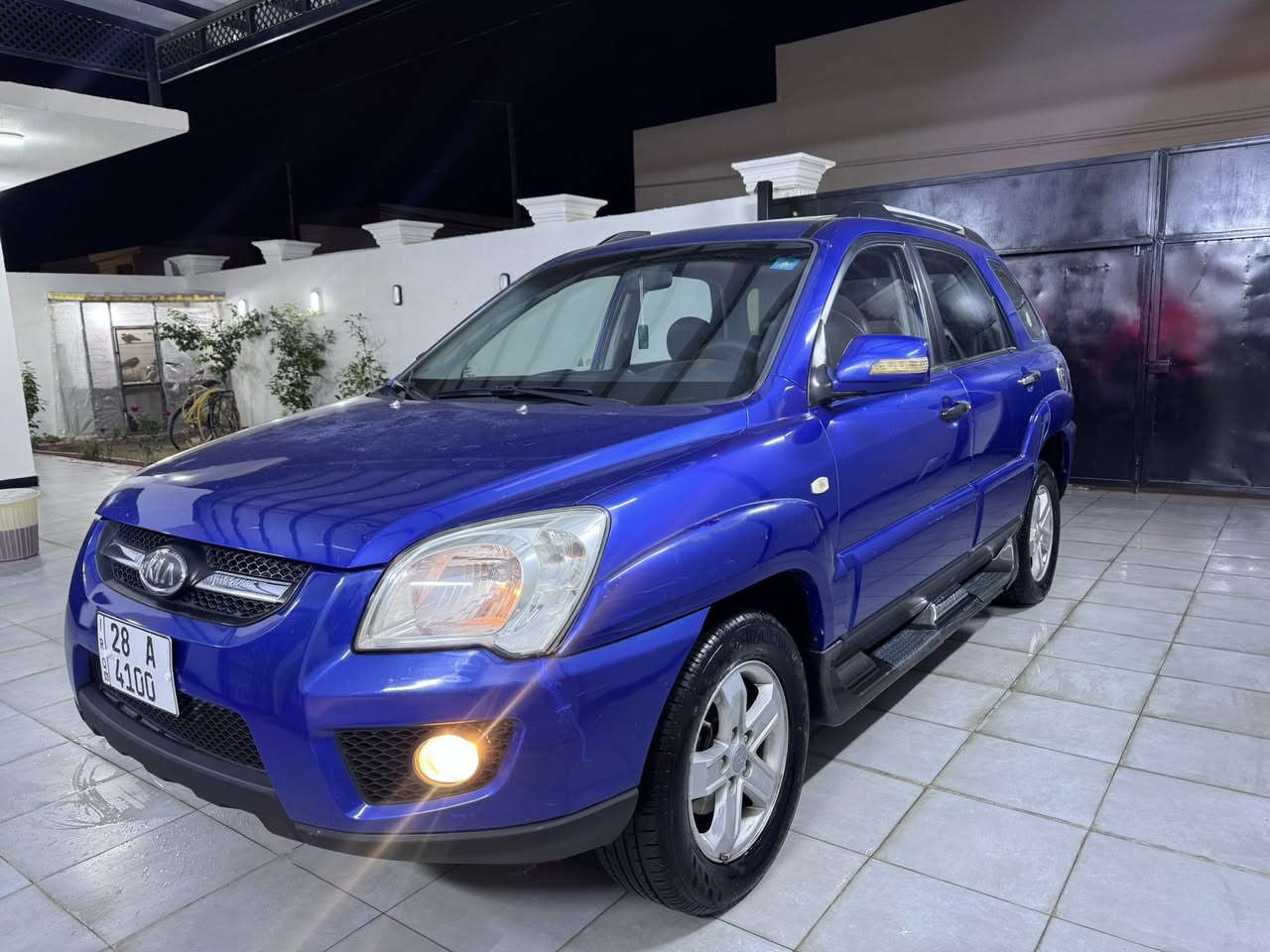 السعر 113            المكان النجف الأشرف 
كيا سبورتج مديل 2009 جديده جدا كفاله عامه عدا بارد جدا بسيط فول مواصفات رقم نجف دولي مميز مكينة 2000 دوش التفاصيل
كشنات جلد
كشنات تدفئة
مري شفط
أشاره مرايه
تبريد بيانو
دبل بكلايت كرستال
فتحة سلايت
مكينه 2000 دوش
حساس
دبل ايرباك 
رقم الجوال ***********
