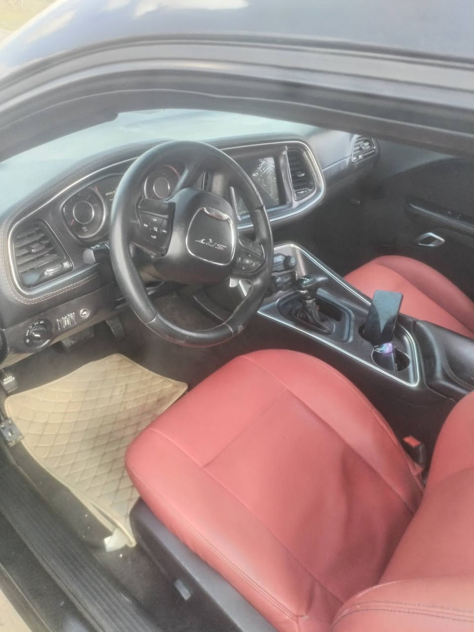 اسلام عليكم شباب جالنجر موديل 2016 خليجي أربيل للبيع فول مواصفات ماعدا الفتحه ارتي 8 سلندر مكينه اوكير مكفولات صدر أمامي خلفي جديد تحويل مباشر السيارة مصبوغه عام لون متغير ينطيك سبعه الأوان بيهه حادث بجم اوبيهه كص تخم تاير جديد غرفه حمراء السيارة جاهزه منكلشي متصرف عليها الف السعر دفتر أو عشره يعني 110 ورقة مكان السيارة بغداد مدينت الصدر للستفسار التصال *********** مامتواجد علا الفيس
