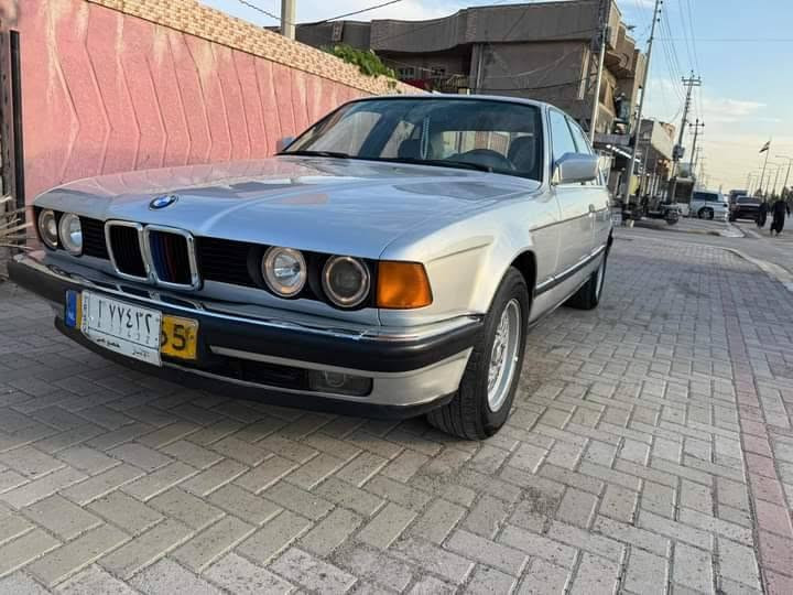 السلام عليكم
للبيع BMW 735 موديل 91 رقم انبار
محرك 35 مفتوح
كير ومحرك شرط ترايها يخبل
السياره مصبوغه عام للجماليه
صدر وتخم تايرات جديده
تبريد ثلج ، السياره جاهزه من كلشي 
السنويه لل29 شرط التحويل ثاني يوم
 مكان السياره انبار 
السعر 57$ وبيها مجال 

للتواصل ***********
