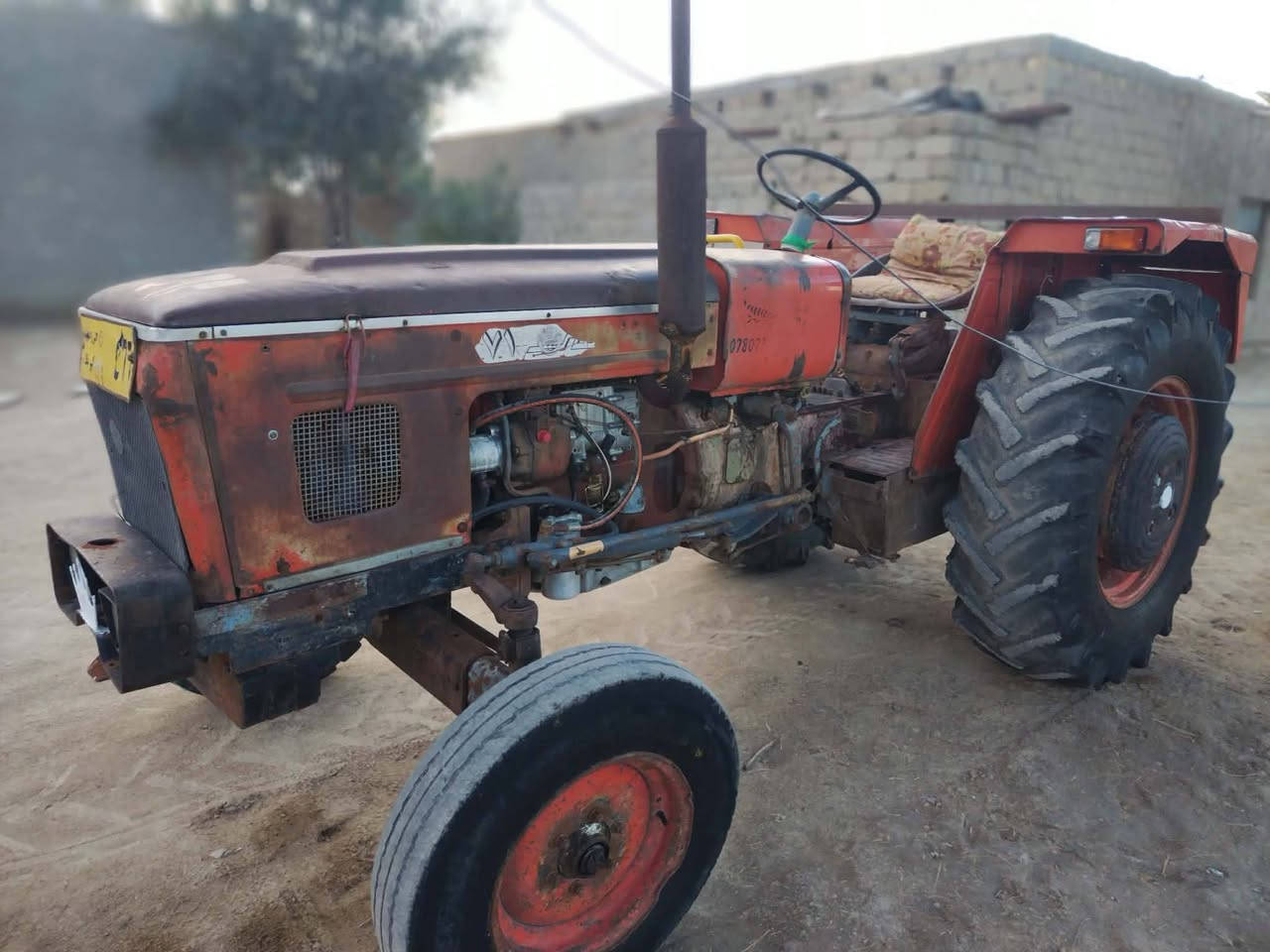 عنتر للبيع موديل 1990 وضع شركه نكره سلف كفاله عامه أصولي رقم وسنويه *********** عنوان بابل ناحية الطليعة
