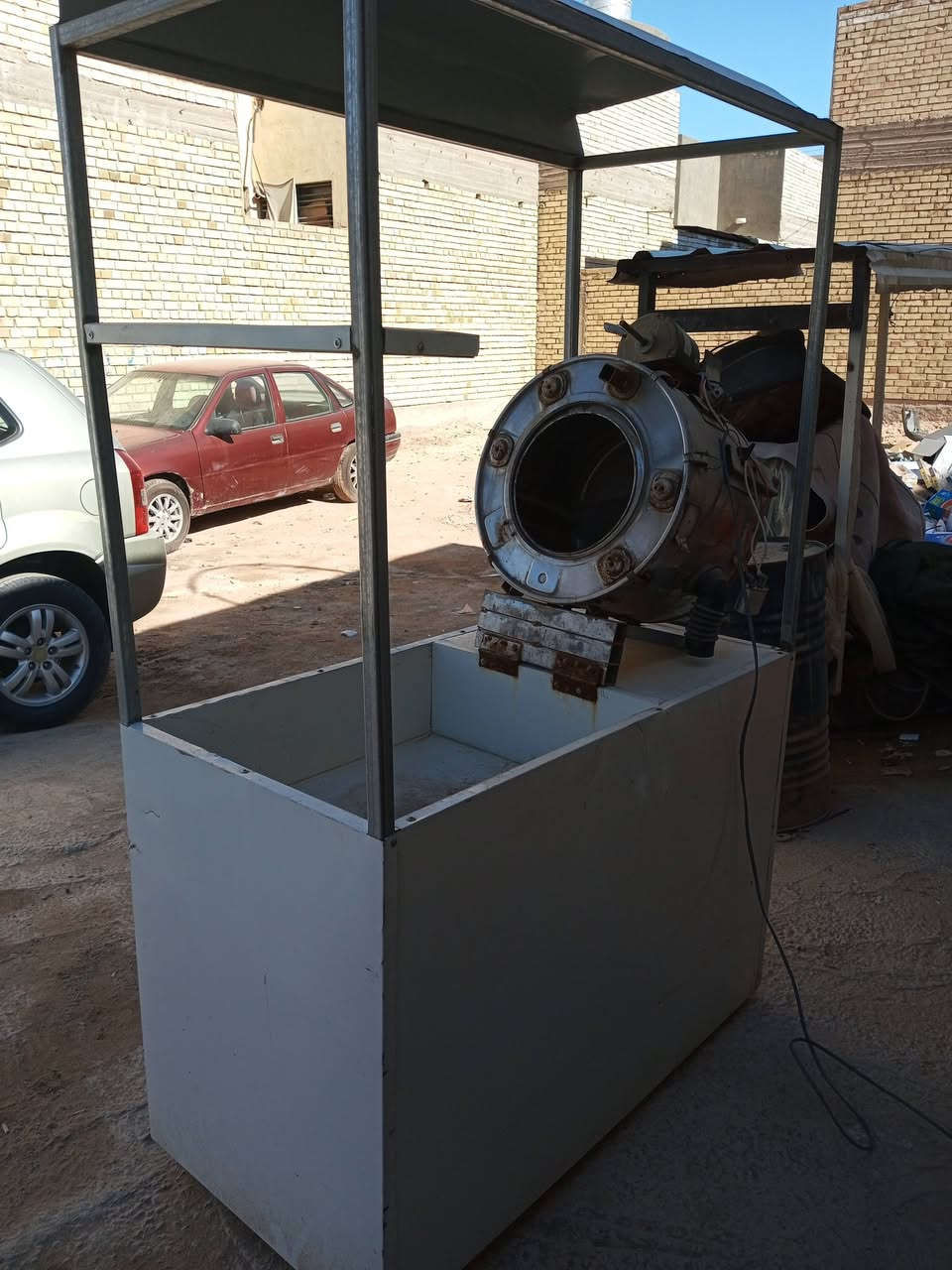 سلام عليكم 
للبيع مكينة حب جديده ونظيفه السعر 140وبيه مجال قليل 
مكاني نجف الاشرف ملحق قرية الغدير للاتصال على الرقم ***********
مكلف بنشر
