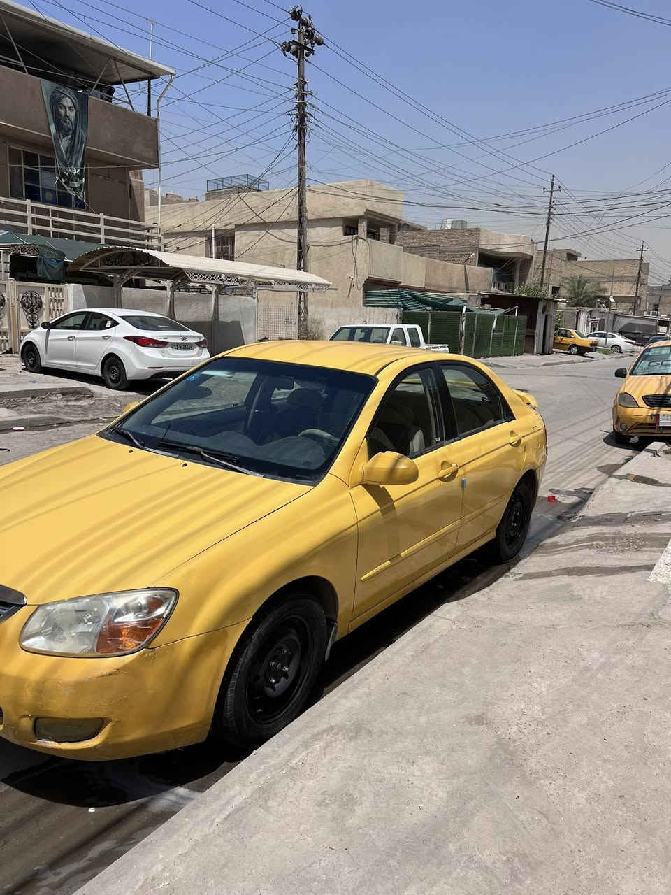 كيا سبكترا موديل 2008 للبيع السعر
70 ورقه وبيها مجال
مكينه 2000
كير مفتوح ومكينه بلادي
تدفئه وتبريد 
مكان سياره بغداد المشتل  
واتساب ***********
