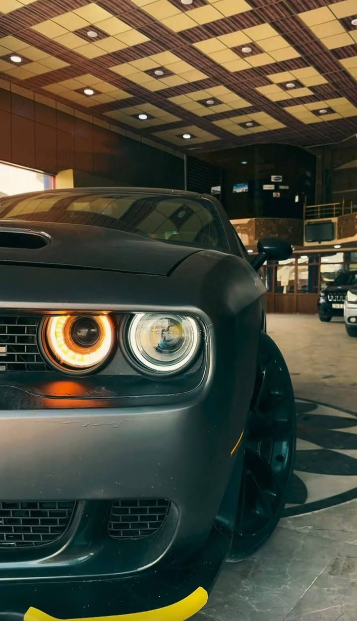 السلام عليكم
موديل ٢٢ sxt 3600 
رقم دهوك ماشي ٦٢ 
مكاني بطويريج  ب اسمي السياره 
فقط اتصال السعر 150 قفل 
حادث 3 قطع وداخل بيها 

*********** وات ساب موجود
