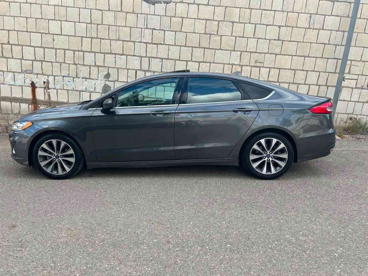 Ford fusion 2019
مەکینە ٢٠ ی تۆربۆ
گێڕ و مەکینە و کارەبایی هەمووی بەشەرت
دینار مەسرەفی تیا نییە
سەنەوی تازەیە و بەناو خۆمانەوەیە
پێنج پارچەو پەڵەیەکی بۆیاخە بێ ناوگرتن
سعری ٩٨ وەرەقەیە و مەجالێکی کەمی تیایە
ژمارەی خاوەنی
0770 450 5617 شربازهير, السليمانية
