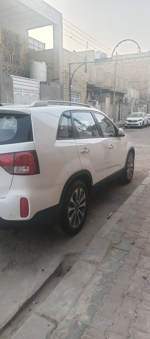 سورنتو ١٤
محرك ٤ سلندر ٢٤٠٠
كفالع عامه من كلشي
تخم تاير
٧ راكب
٣ قطع تبريد
رقم واسط مشروع وطني 
الستفسار التصال على رقم 
***********
 شاشه تاب 
تخليف كشنات وكاعيه
مرايات شغط
