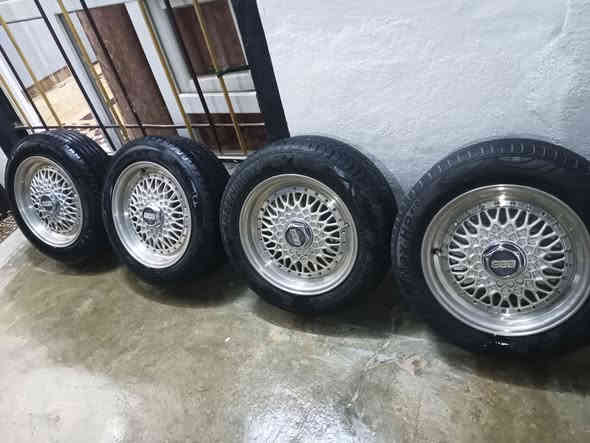 سلا عليكم تخم ويل BBS اوبل فكتره حجم 15 جوكر المرقوب كلش نضيف بل شرط معا تخم تاير كلش جديد 
مكاني كركوك حزيران خابر ودلل ***********
