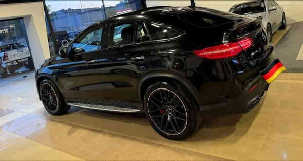 مرسيدس GLE coupe _63 s _AMG
_____________مراوس. مع جي كلاس. 

‏‎‏‎النووع : Gle 63 s

سنة الصنع : 2019

‏‎‏‎المسافة المقطوعة: 22,000 mi

‏‎‏‎سلندر :  V8

*********

السيارة( رقم بغداد مميز  ) وارد امريكي بيها باب الصدر مبدل شركة بدون ايرباك 

السياره من النوادر اخت الزيرو مشيها جدا قليل ونظافتها ١٠٠٪؜ 

____________

‏‎‏‎‏‎ العنوان : بغداد اليرموك. 

‏‎‏‎‏***********
