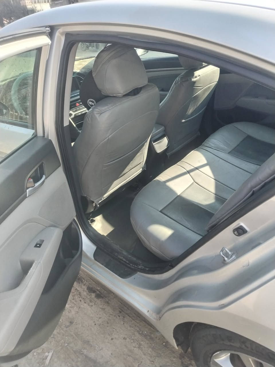 السلام عليكم
النتره 2017
الون رصاصي
ماشيه 110 الف
كير محرك مكفول
تبريد ثلج
حدادية كامله وجاهزه
بغداد الشعله
***********
السعر 127
