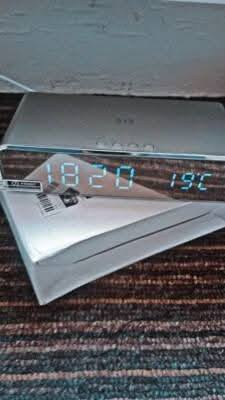 سلام عليكم شاحن وايرليس اومنبة او ساعه لد ٢٠ الف متوفر توصيل


**إذا كنت صاحب هذا الإعلان وتريد حذفه لأي سبب، رجاءا أرسل رسالة إلى الدعم الفني**