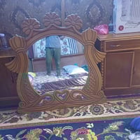 غرفه نوم للبيع نضيفه السعر 600 رقم الهاتف 07737191653