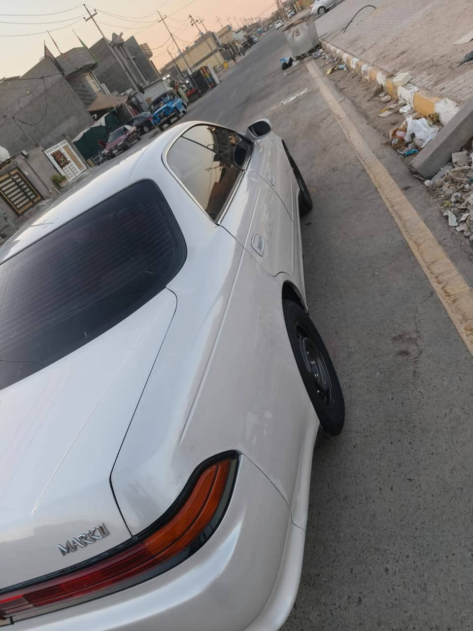 سلام عليكم مارك نفخ للبيع رقم ديالئ بسمي كيرومكينه ونجي حاويه تبريد ثلج مال ملكه تخم كهربائيات صدر خلفي امامي جديد تخم تاير  سياره جاهزه للستفسار *********** مكان سياره واسط الصويره
