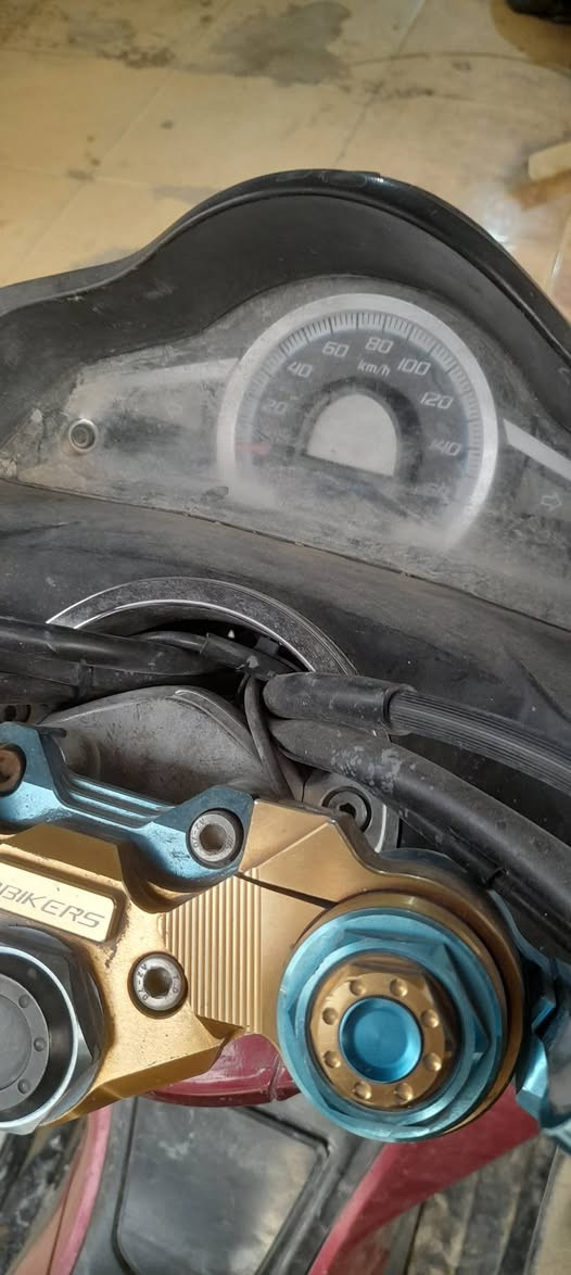 السلام عليكم بيسي اكس الجيل الثاني مكينه ممفتوح السعر ١١٠٠٠ مليون وميه مكاني لامين يم باقر ابو الفلافل هاتف ***********
