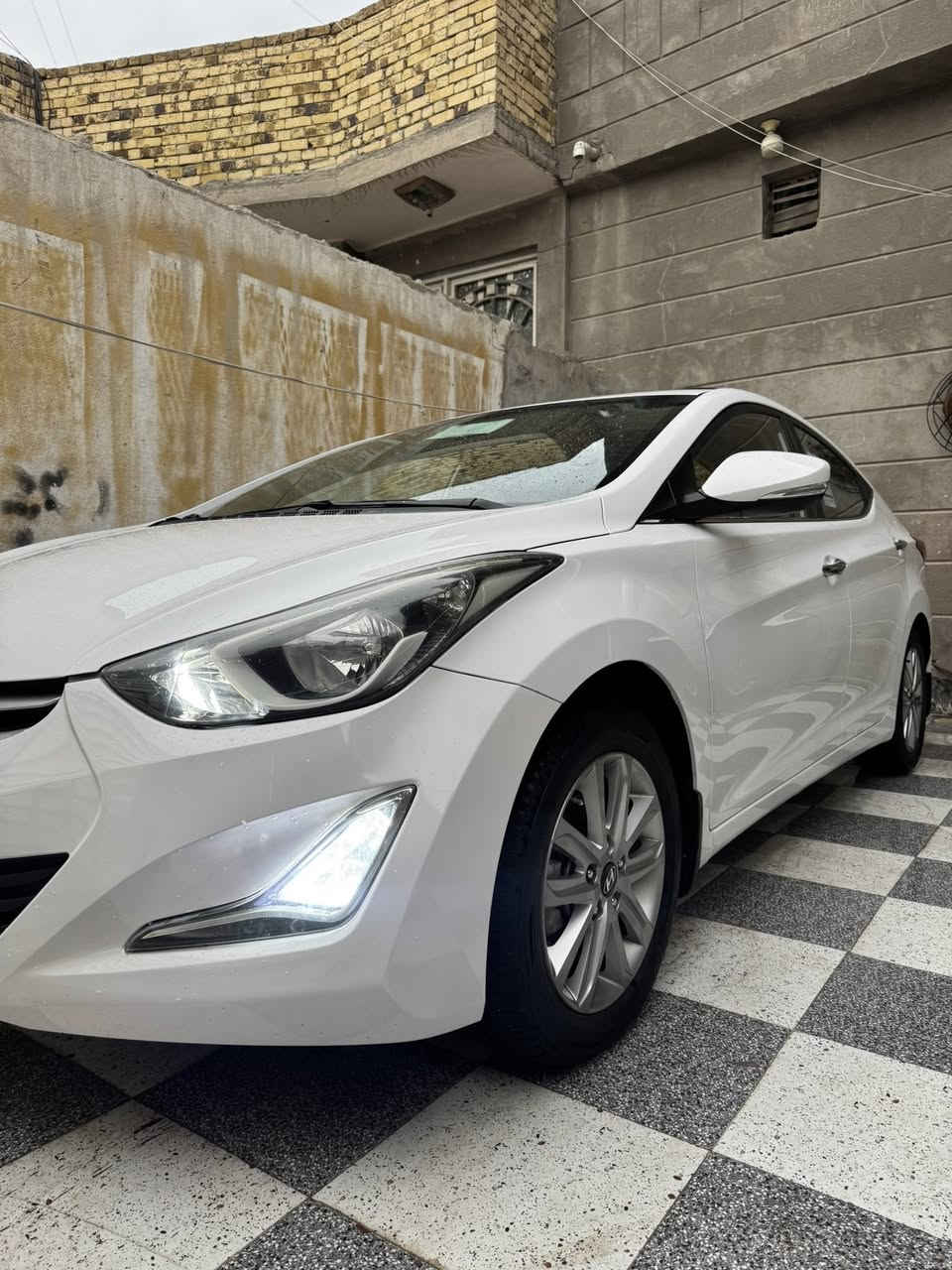 السلام عليكم الإنترة 2016خليجي كفاله عامه صبغ وتبديل وضربه محرك 1800ما مقتوح دوش سيارة جاهزة مكينه وكير وحدادة وتبريد وتدفئة مواصفات فول تنته تحكمات جهتين كامرة مرايات كهربائي لايتات لد وبكلايت لد رقم أربيل عنوان بصرة ***********
