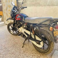 دراجه للبيع موديل 22 داخلة ب 23 دراجه خير من الله المكينة اصبانه ممدود...