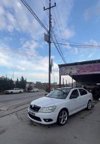 سكودا ٢٠١٣ • محرك ٢.٠ • قير عادي