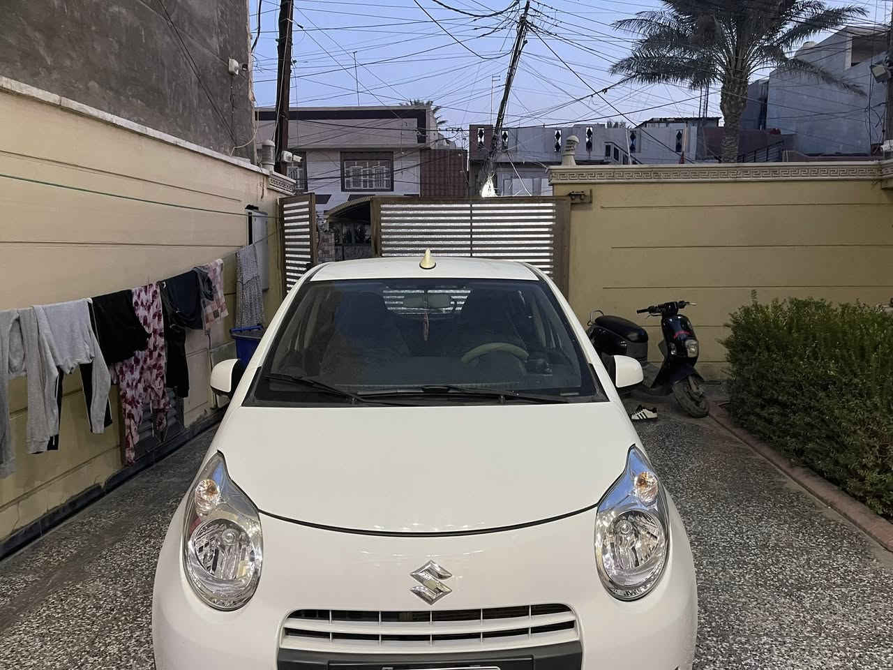 السلام عليكم سازوكي 2013 بيهه كم ملاحضه السعر ٧٤ ورقه مكان السياره البلديات رقمي ***********
