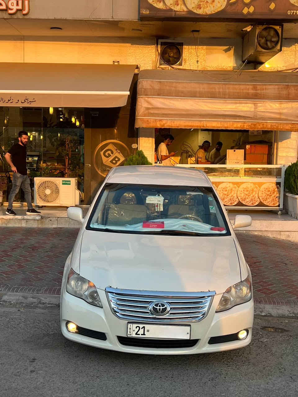 تیۆتا ئەڤەلۆن مۆدێل ٢٠٠٩ مواسەفات ئەمریکی مەکینە و گێڕو تەبریدی بەشەرت سەنەوی بەناوی خۆمەوەیە تا ٢٠٣٠ تازەیە حیزام بۆیاخە داعمی قورسی نییە 
نرخی ١٠٨ معمەلە
***********
*********** السليمانية, العراق
