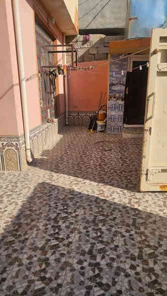 دار مساحة 220 متر طابو زراعي طابق واحد خلف التانكي بلدروز يتكون من 2 غرفه نوم صاله وستقبال ومطبخ وصحيات موقع جيد ان شاء الله 
وبسعر 68 مليون وقابل للتفاوض 
استفسار 
***********
