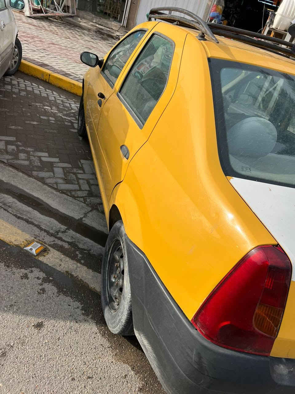 السلام عليكم رينو موديل ١٠ بسمي محرك وكير مال كورل ١٦٠٠
محرك وكير وصدر وتبريد كفالة بغداد الغزالية***********/***********سعر٣٦ بغداد, العراق
