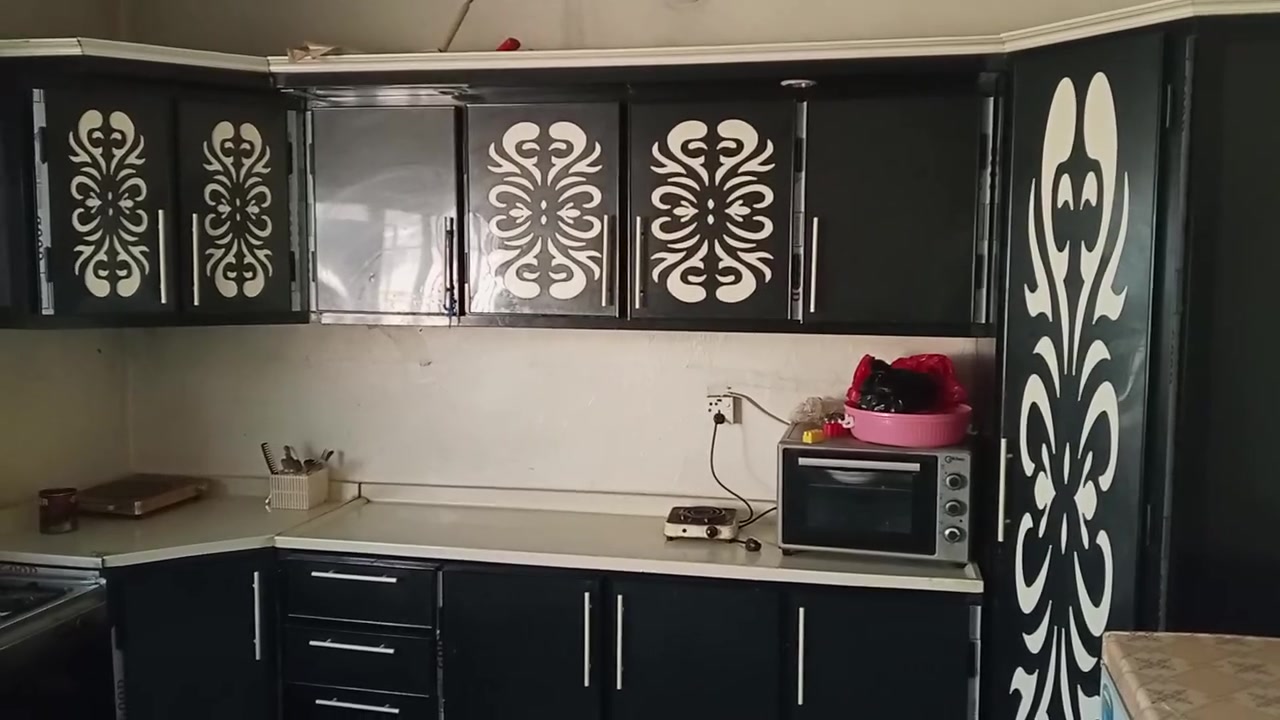 كاونتر للبيع نضيف مثل ماموضح بالصوره سويته توصى كلفني مليونين 
قيم واخذ بما يرضي الله


**إذا كنت صاحب هذا الإعلان وتريد حذفه لأي سبب، رجاءا أرسل رسالة إلى الدعم الفني**