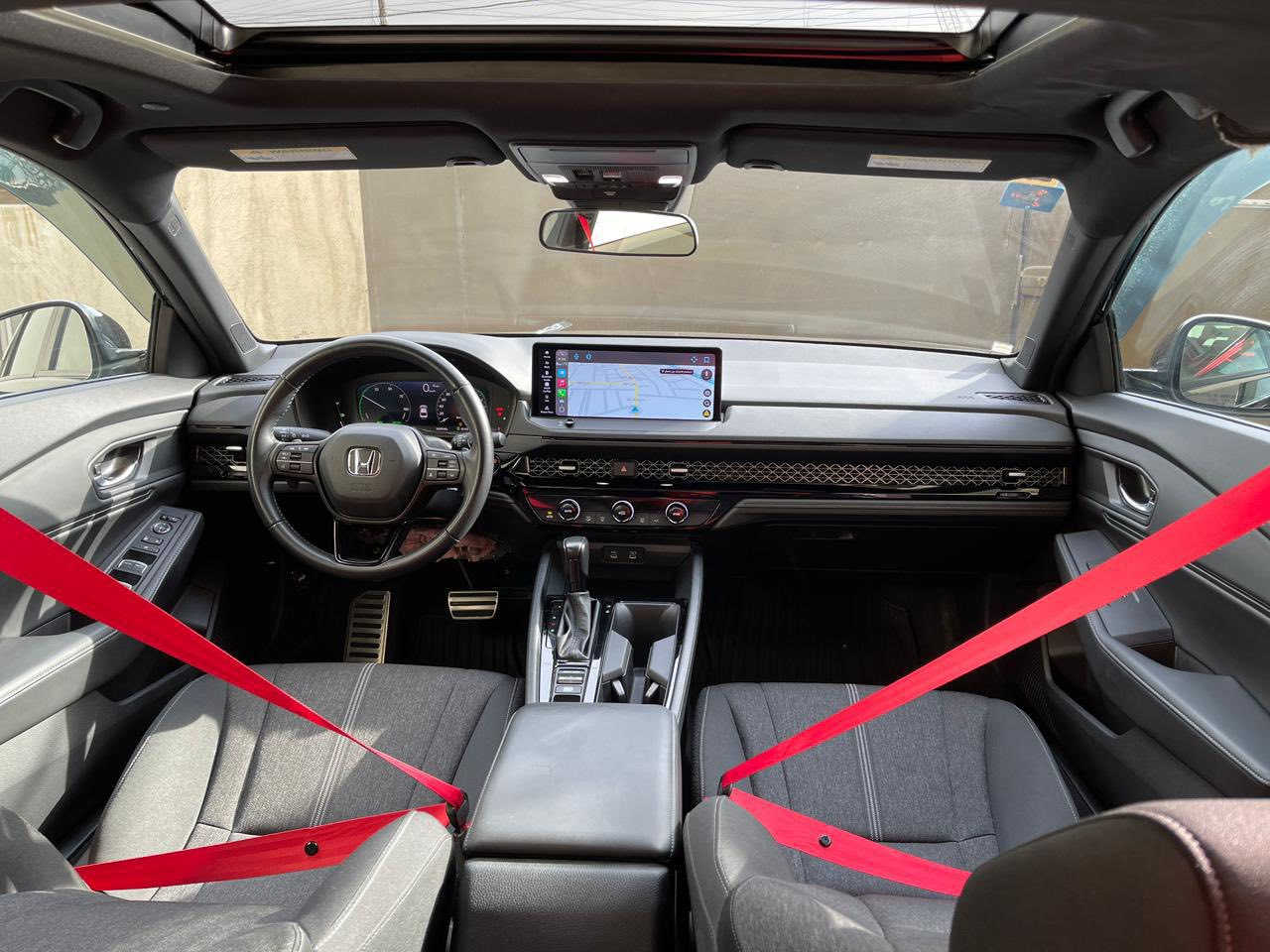 هوندا اكورد موديل ٢٠٢٣
فئة Sport هايبرد محرك ٢٠٠٠ وكير اوتو - فتحة سقف - رادارات - مثبت سرعة تفاعلي - تحديد مسار - كشن كهرباء - شاشه وكاميرا وحساس بلادي - ويل ١٩ - هاند بريك بصمة + اوتو هولد - دخول ذكي - اناره خارجيه Led بالكامل 
صبغ جاملغ امامي يمين فقط (ضرر جداً بسيط)
السعر ١٩٥ وبي مجال مكانها الغزاليه مقابل المجمع السويسري للتواصل ***********
