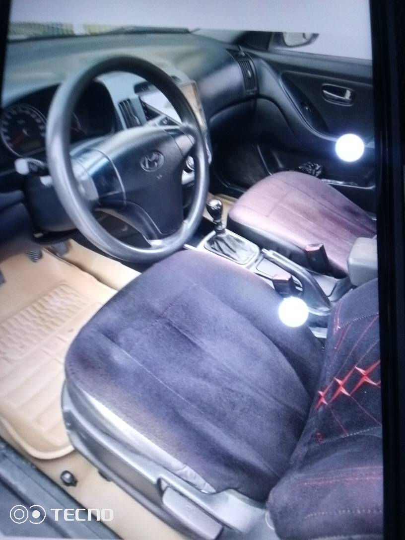 سيارة لنترة موديل 2011بي.بابين صبغ.مع.دوسة.بلا.داخل.محرك.كير.جديد.مامفتوح.شرط.طخم.اطارت.باتري.جديد.حساسات.جام.كهرب.تبريد.حار.بارد.شغال.ويل.كاب.سعر.دفتر.علية.غرمات.9واقات.بي.مجال.عنوان.زاخو.*********** زاخو, دهوك
