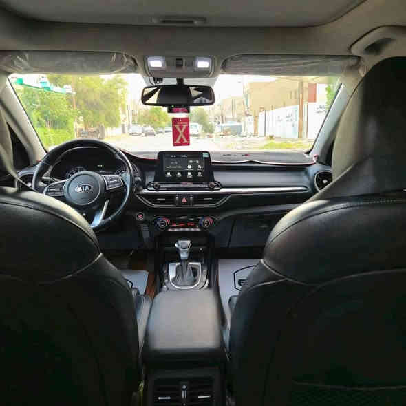 كيا سيراتو  ٢٠٢٠  وارد خليجي مواصفات Vip 

العداد 47لف كيلو متر

رقم اربيل جديد 
هزه جديده 
سنوية 2026 
باسمي تريد وكاله او تحويل 

المواصفات
____________

بصمة عدد ٢
بصمة  ابواب 
صندوق ذكي 
ويل كروم 17 عدد٥
زنون  عالي ناصي 
مراة جانبيه كهربائية 
اشارة  بالمرآه
لد خلفي امامي 
حساس امامي خلفي 
حساس اطارات 
شاشة كبيرة لمس 
نظام  كار بلي 
كامره دواره 
كشن جلد اسود 
داخل الابواب مطعم  بالجلد 
بلوتوث منفذ اوكس منافذ ١٢ فولت عدد ٢
منفذ شاحن كيبل  وعرض كار بلي  شاحن واير لس للموبايل يدعم الشحن السريع
ثلاث انظمه للقياده الاقتصادي والعادي والسبورت
تبريد خلفي امامي  بيانو  منفصل  
نظام تدفئة ♨ بالكشنات الامامية والخليفه 
لون سياره نفطي مطعم  من خارج بنيكل 
اشارة  لد امامي خلفي 
فتحة سقف تحرك باتجاهين
اضائة الداخلية  لد ٤ مصابيح 
محرك 1600 ناقل حركه AT مرغوب 
شفتات  ستيرين. جلد 
دوشمة ارضية سياره جلد

مكان سياره بغداد

للاستفسار اتصال ***********
