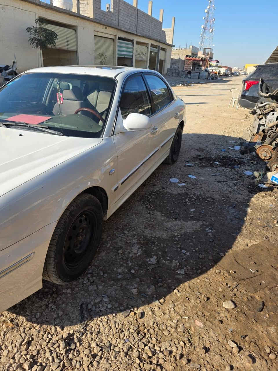 السلام عليكم سوناتا وفود رقم بغداد دولي شرط التحويل السيارة من كلشي جاهزه للبيع مكاني ديالى مكينه وكير صدر امامي وخلفي تدفئه تبريد شغالات كلشي بيه جديد غرفته وضع شركه نظيفه جدا بدون حادث بيه صبغ مكانات ابيع حزام سعره 65للاستفسار الاتصال على الرقم ***********
