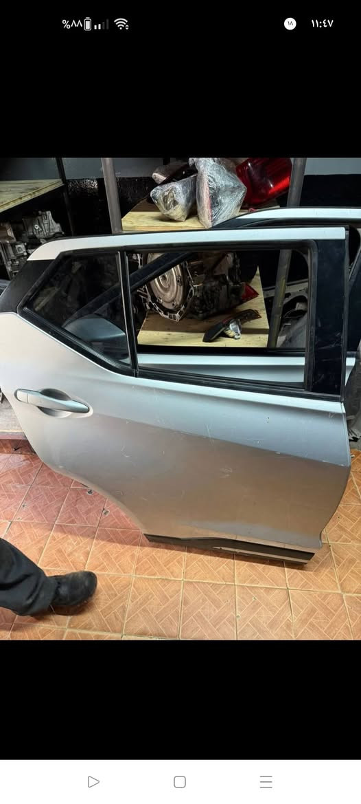 يتوفر قطع غيار نيسان ككس أصلي شركه ***********
