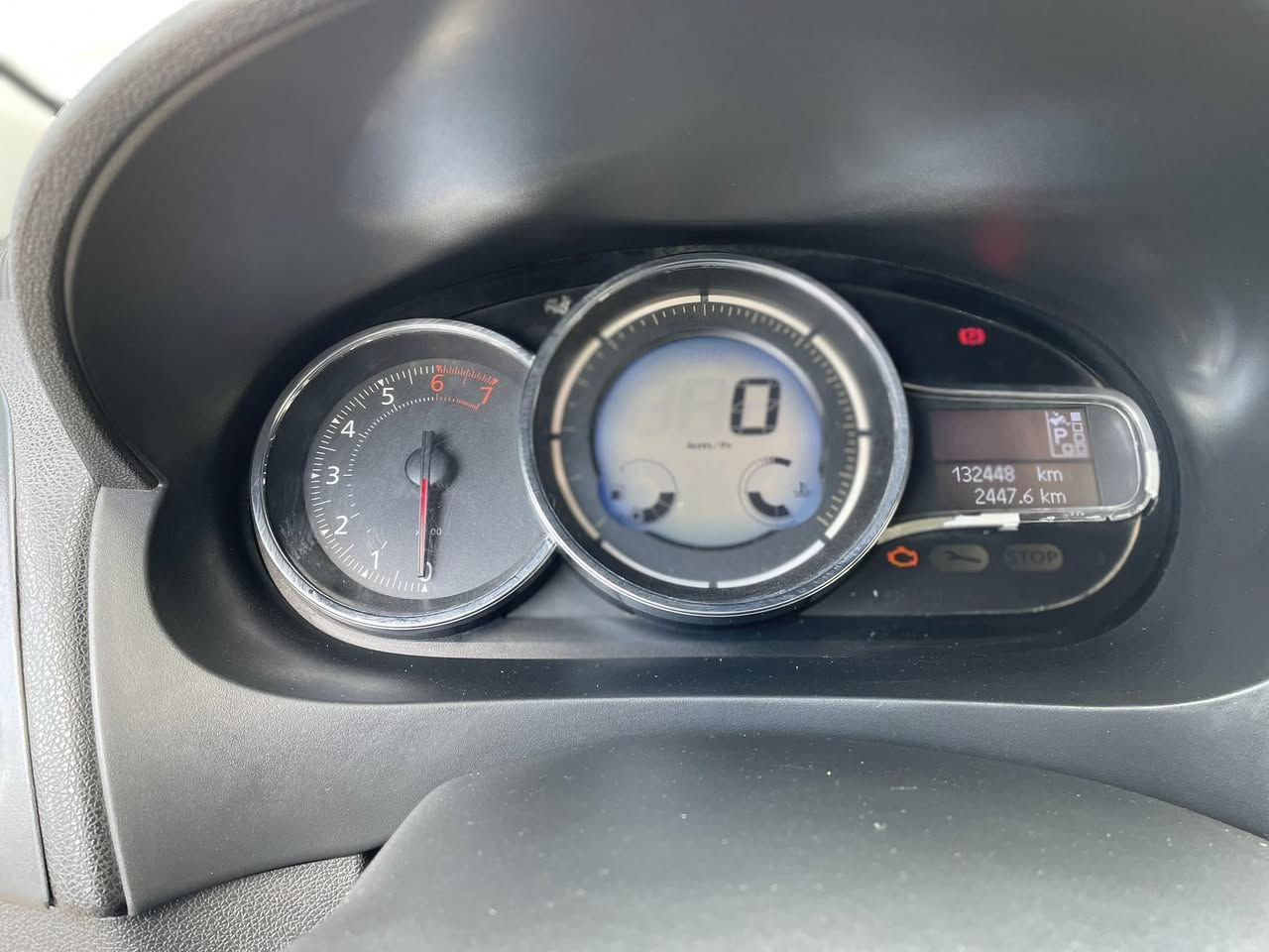 بۆ فرۆشتن مۆدیل ٢٠١٦ بێ بۆیاخ بێ شوخت تەنها پەڵەیک ساردی هەیە سەیارکە زۆر تازەیە پێویست بە وەسف ناکات تەنها ١٣٢ هەزار ڕۆشتوە  مەکینەی نەکراوەتەوە دەعامی بۆ دەعامی بەشەرتی ١٠٠ سۆنەر ڕەقەم سلیمانی هەمووی تازیە تا ٢٠٣١

شوین سلیمانی 

*********** سەیارەکە هین ماڵ خۆمە
