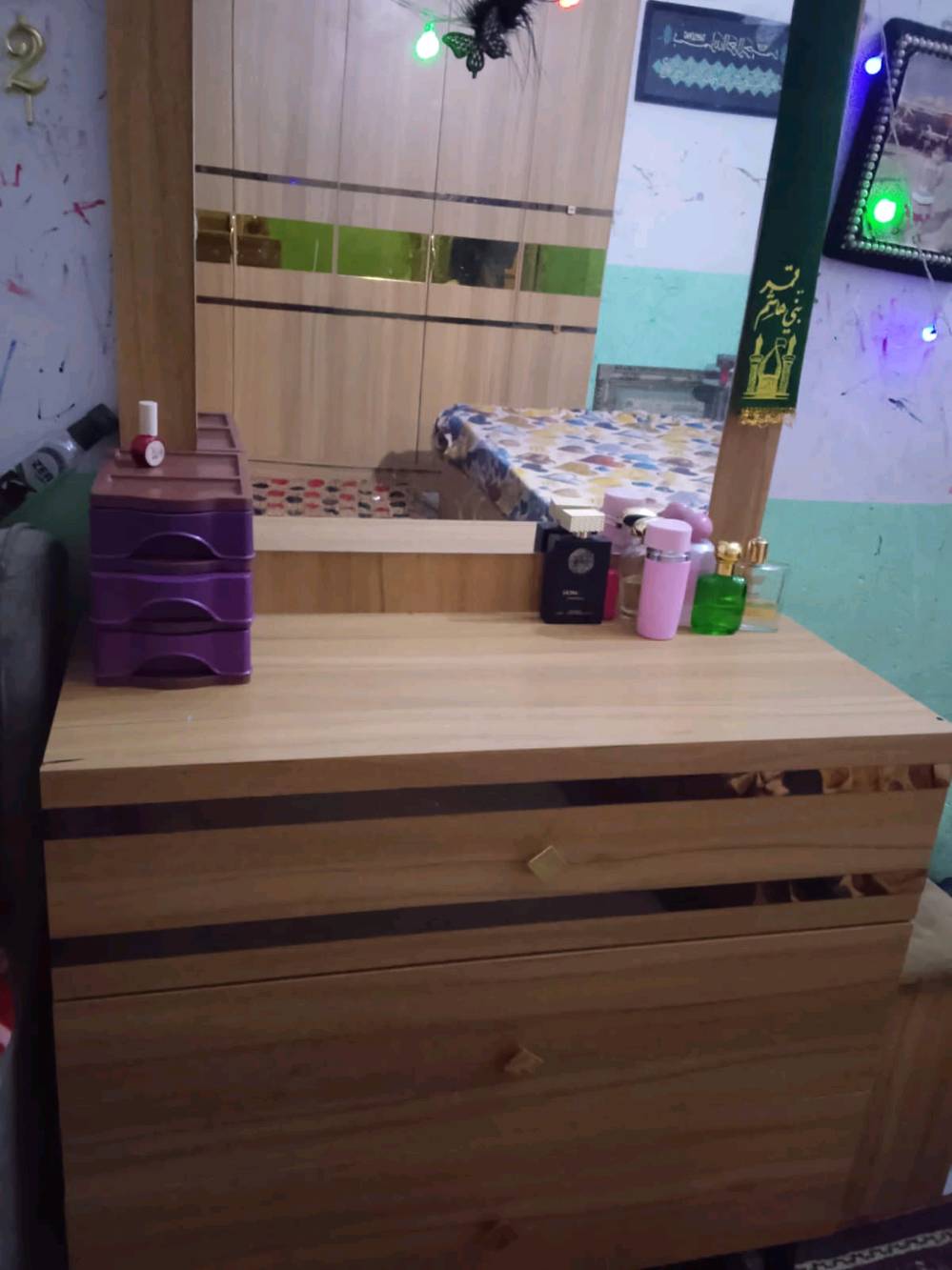 غرفه جديده صارلها شهر تقريبا شهر ونص لاكسر لاخياس لاصوت كلشي مابيها لوك بل جيس متوازي علـّى فلوس واريد ابيعها (ملاحظه رقمي فقط واتساب)