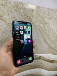 ايفون 11 يتوفر 2 قطع باتري  و85 و83  ذاكره 64 نضافه 100/100 شرط كبس حص...