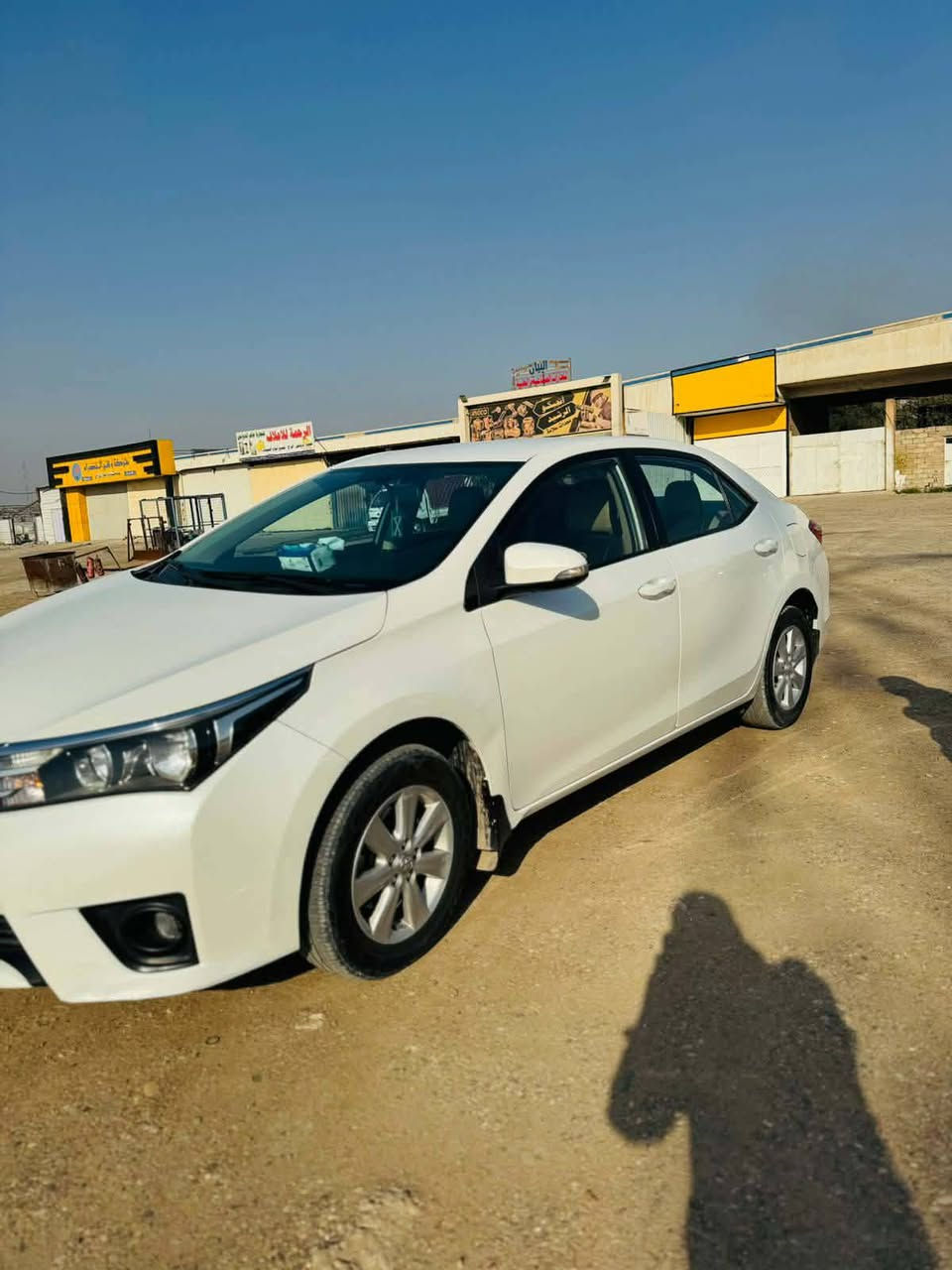 سلام عليكم كورلا موديل 2015 كفاله عامه فول عدا الفتحه تحكم استيرن اشاير بلمري    المري شفط السياره شركه العامه
تخم تاير جديد  صدر وحداديه عله وضع الشركه مكينه 2000مامفتوحه الكير بس الكيس السعر 155وبيها مجال للشراي 
الرقم ***********
***********
