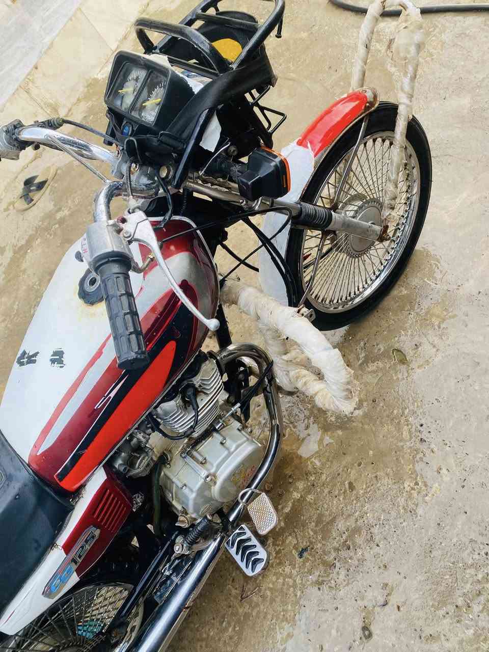 السلام عليكم
دراجه تايكر 2020

محرك مفتوح 
شرط شلعه ومعدل  
      السعر 340


**إذا كنت صاحب هذا الإعلان وتريد حذفه لأي سبب، رجاءا أرسل رسالة إلى الدعم الفني**