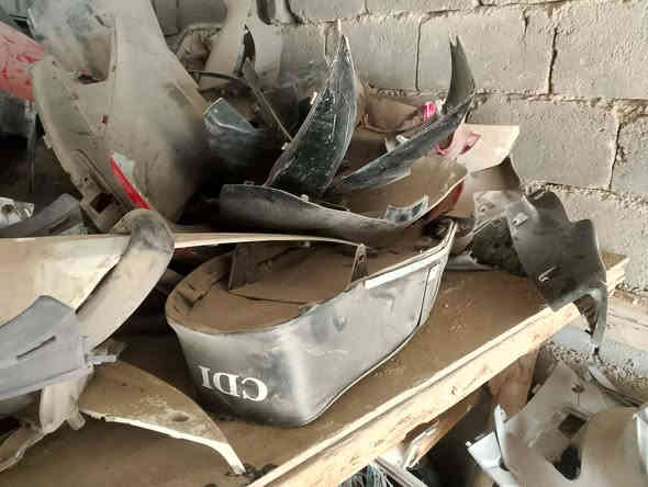 كفرات ماكس منغولي وعدله وبوليس و فراشه تفصيخ بيهن كفرات كامله وبيهن قطع 
القطعه الواحده  ب3 مفرد شلع القطعه 2 مكان حله مدخل البكرلي
هذا رقم راعيهن 0772 391 3715
