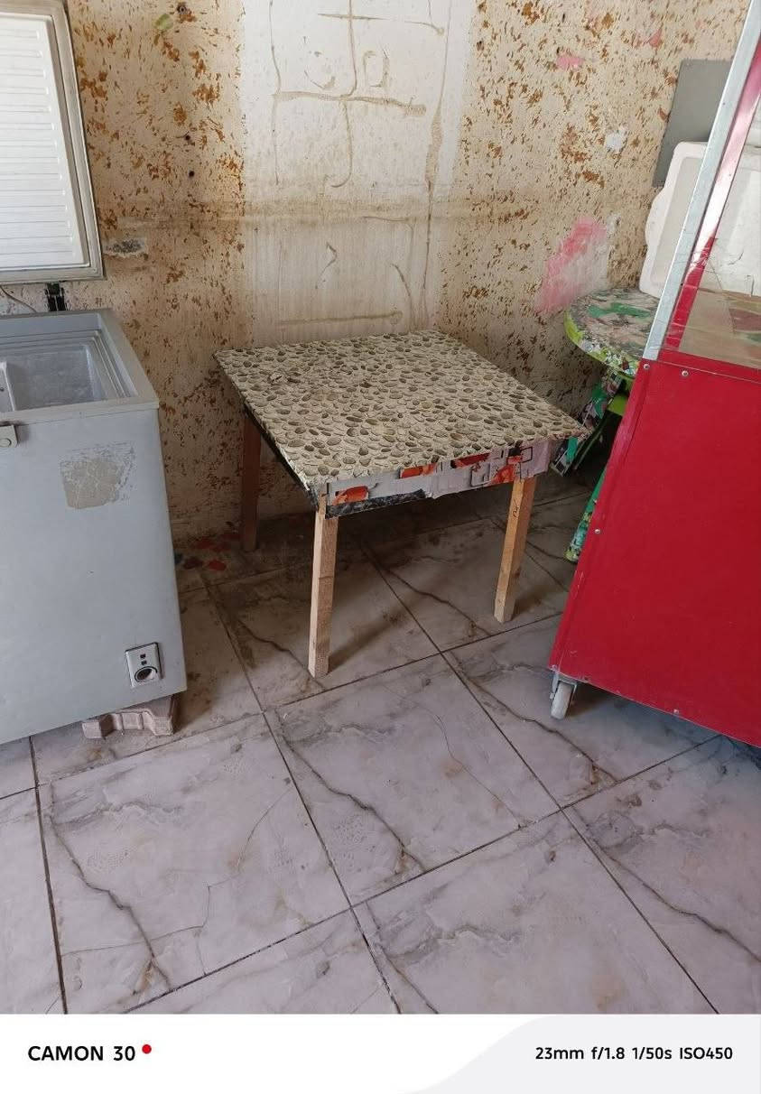 اغراض محل للبيع
***********
