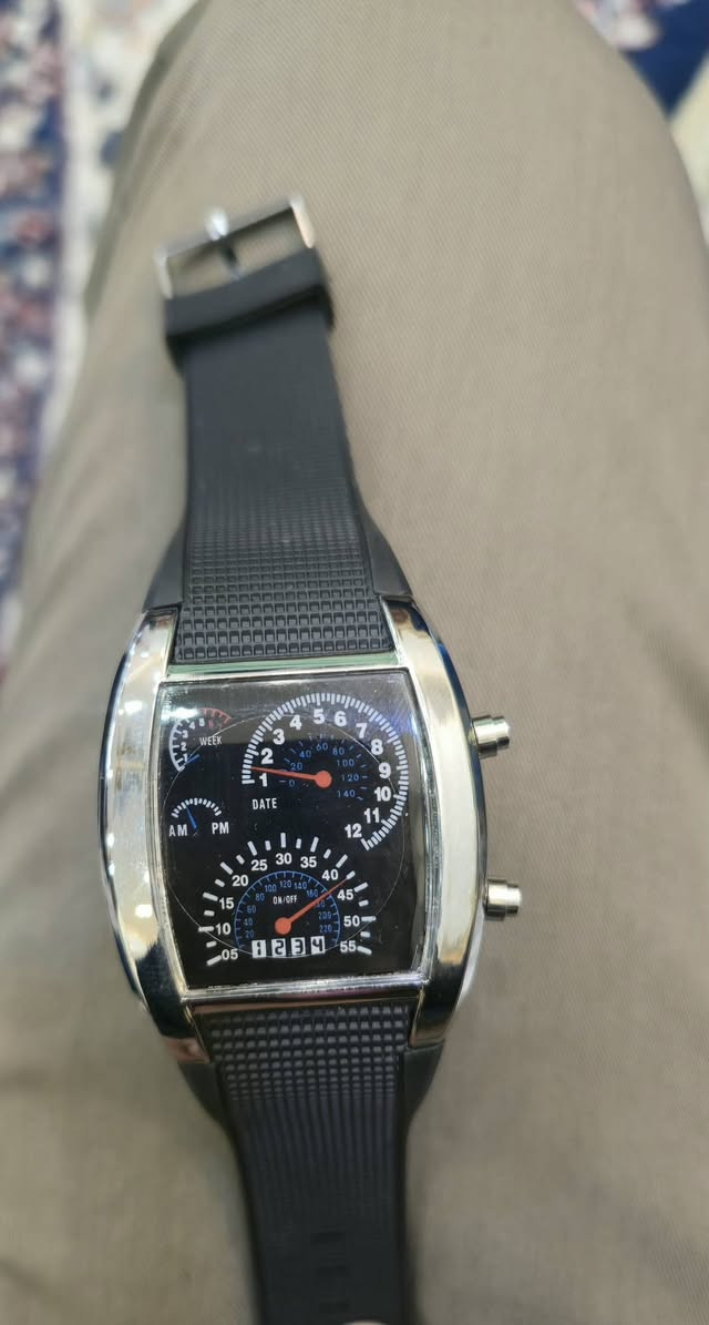 سلام عليكم ساعات بهاذا شكل قيم واخذ مكاني بغداد


**إذا كنت صاحب هذا الإعلان وتريد حذفه لأي سبب، رجاءا أرسل رسالة إلى الدعم الفني**