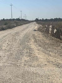 يوجد قطع ارضي للبيع في الدوره هو رجب   ١٠٠متر   وجهه 10× 10  السعر.   ...