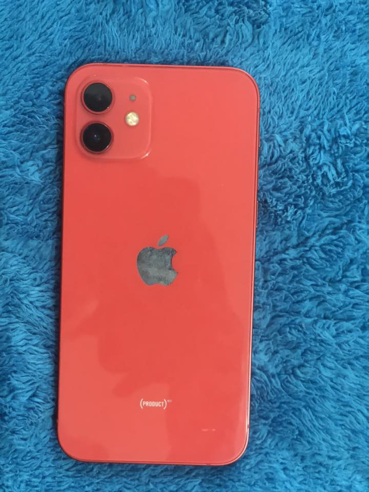 سلام عليكم
ايفون 12عادي للبيع 
ذاكره 128 
بطاريه 84
مبدل شاشه فقط اصليه 
المكان بابل القاسم مجمع حجي حسين 
السعر 400وبي مجال للاستفسار على الرقم 
***********
