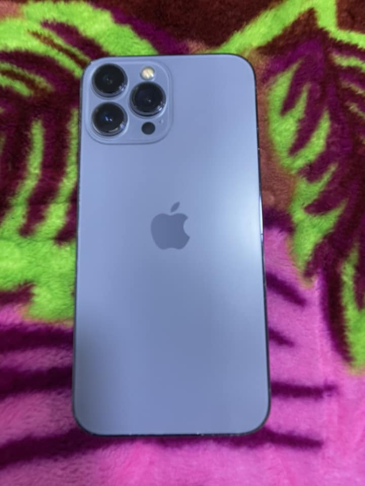 13 برو ماكس امبدل  ذاكره 256 شاشه وبطاريه وضهر وفيس ايدي واكف والكامره لماميه واكفه فقط عنوان البصره تنوّمه سعر 390 وبي مجال للتصال ***********
