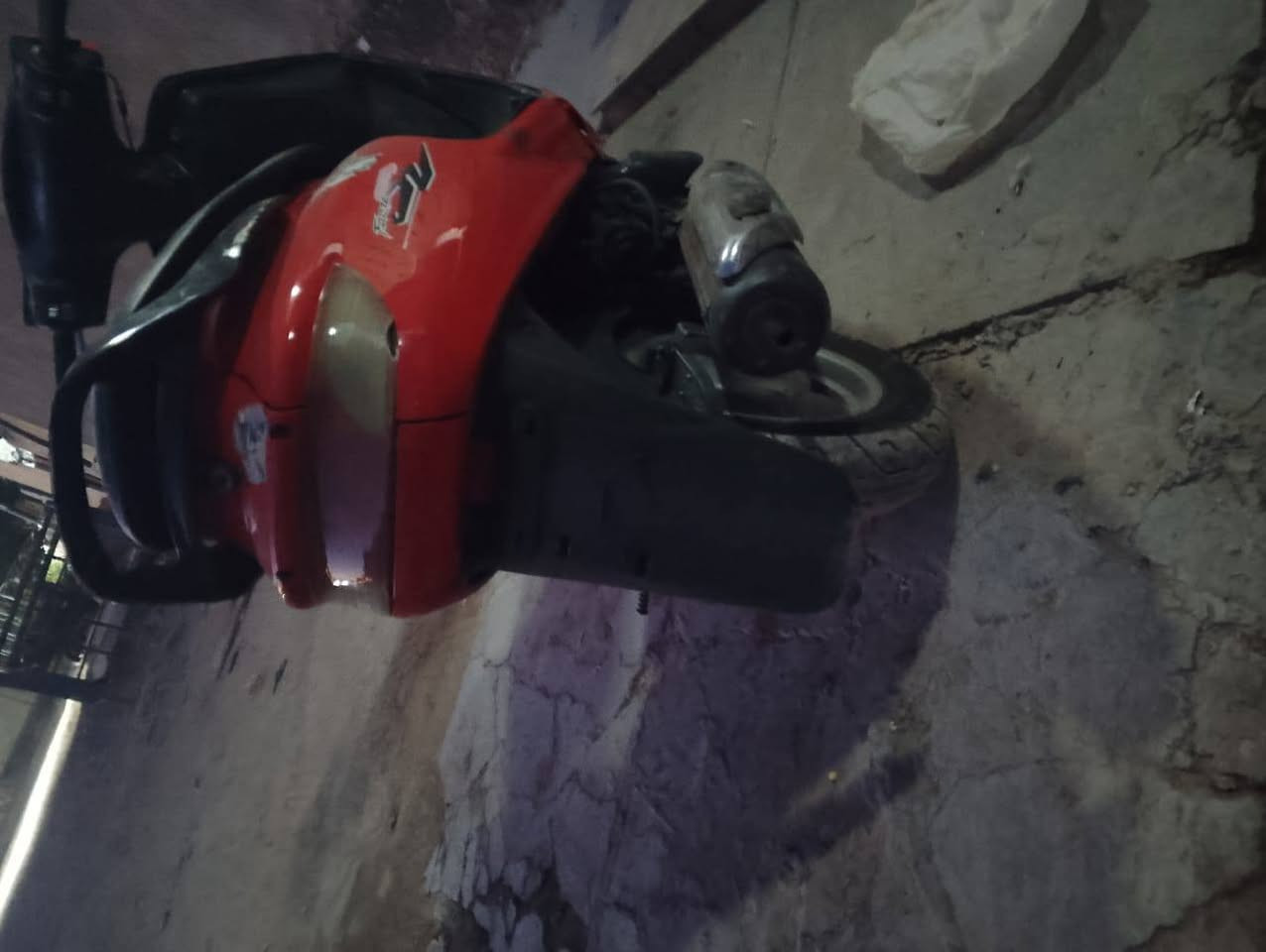 فراشه نثيه للبيع كله شغال ما عايزه برغي مكاني نجف ابو اصخير سعر 375 بيه مجال حك جيه ***********
