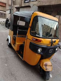 تكتك موديل  20  السعر 5500  أوراق كامل  مابيها رقم  الشراي يجي يفحص كد...