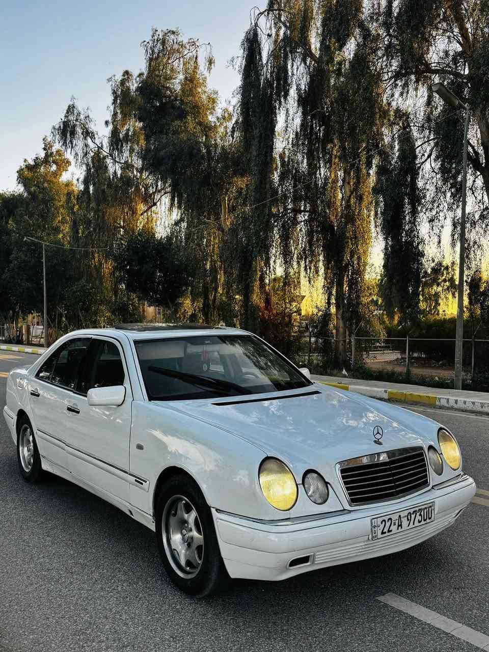 السلام عليكم بيع او مراوس

للبيع 

مارسيدس ام عيون 

موديل 95

سياره رقم اربيل  

غرفه جديدة

فول مواصفات 

فتحة 

مصبوغه جماليه

كير ومحرك بشرط قبل يومين شادهن 

محرك خراطيم 6 سلندر 

جام كهرباء

تخم تاير 

حداديه 100/100

مكاني بابل مسيب

***********
