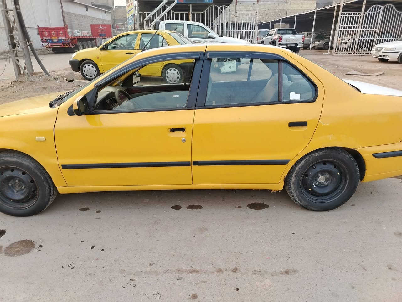 سلام عليكم سمد للبيع موديل 11 رقم بغداد الماني  مصفره هيه وغرامات تحويل ثانيوم محرك وكير نضيفات السعر 28 وبيه مجال المكان بغداد حي النصر رقم الهاتف***********
