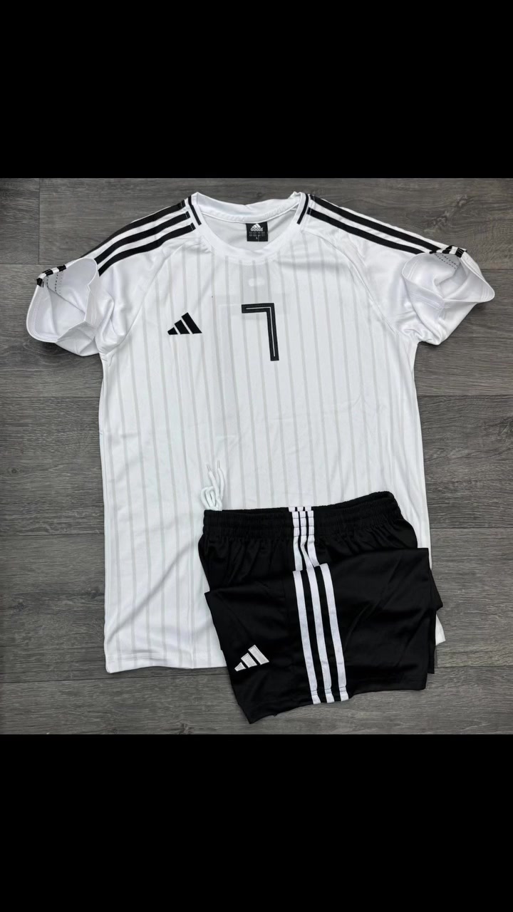 #سيت_دريس تسلسل مرقم #اصلي #فرق_شعبية 👍
رقم جيلاتيني ميروح بلغسل 👍
M L XL XXL 👍
متوفر شد 12 قطعة 
متوفر شد 24 قطعة 
متوفر توصيل لجميع المحافظات 
خانقين داخل السوق قرب مركز الشرطة 
***********
