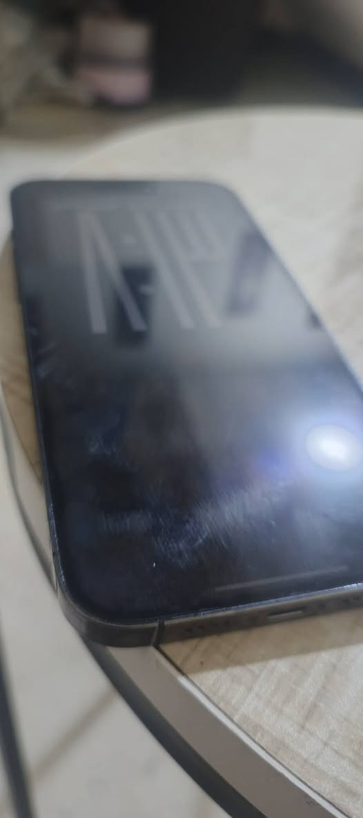 ***********
السلام عليكم ايفون 14 برو ماكس 256 بطاريه 79 جهاز مكفول فقط الظهر مفطور وليس كسر نظيف واي خلل مابي السعر 700
